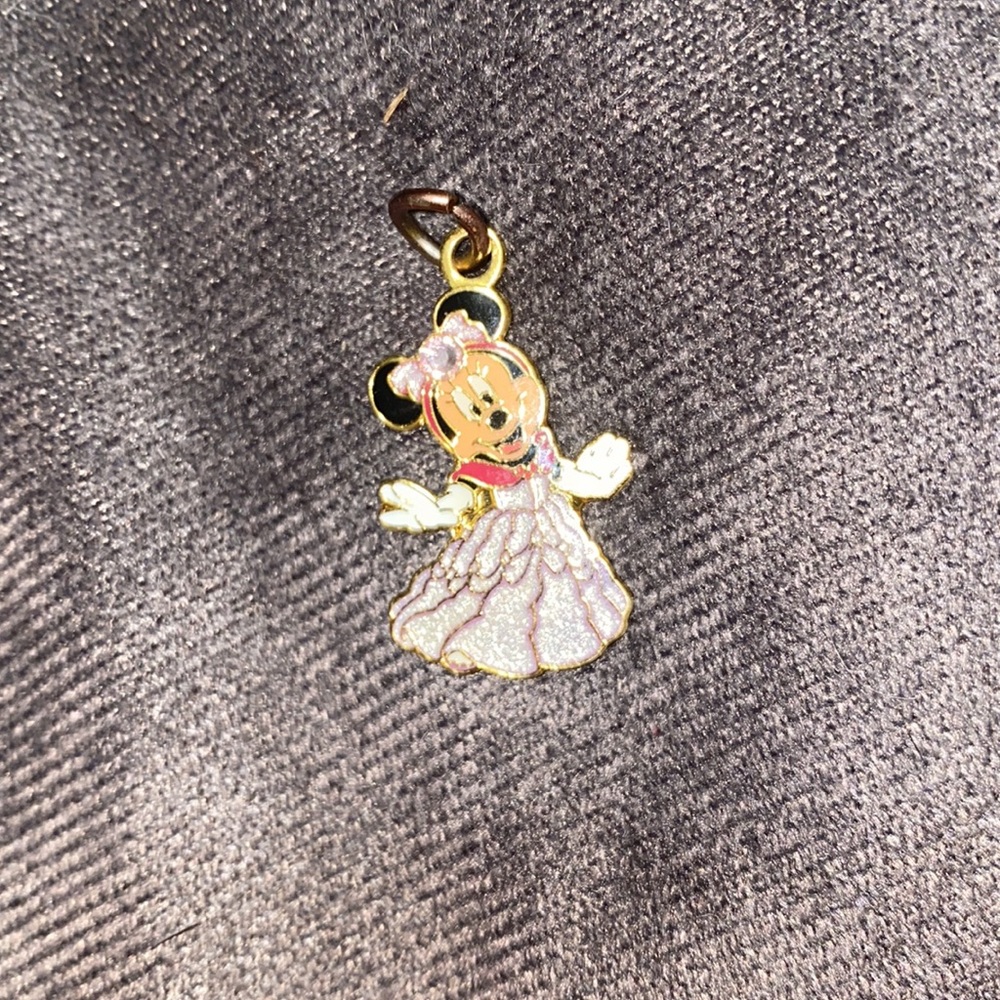 🛍️Bundle of two Disney charms! - Picture 2 of 6